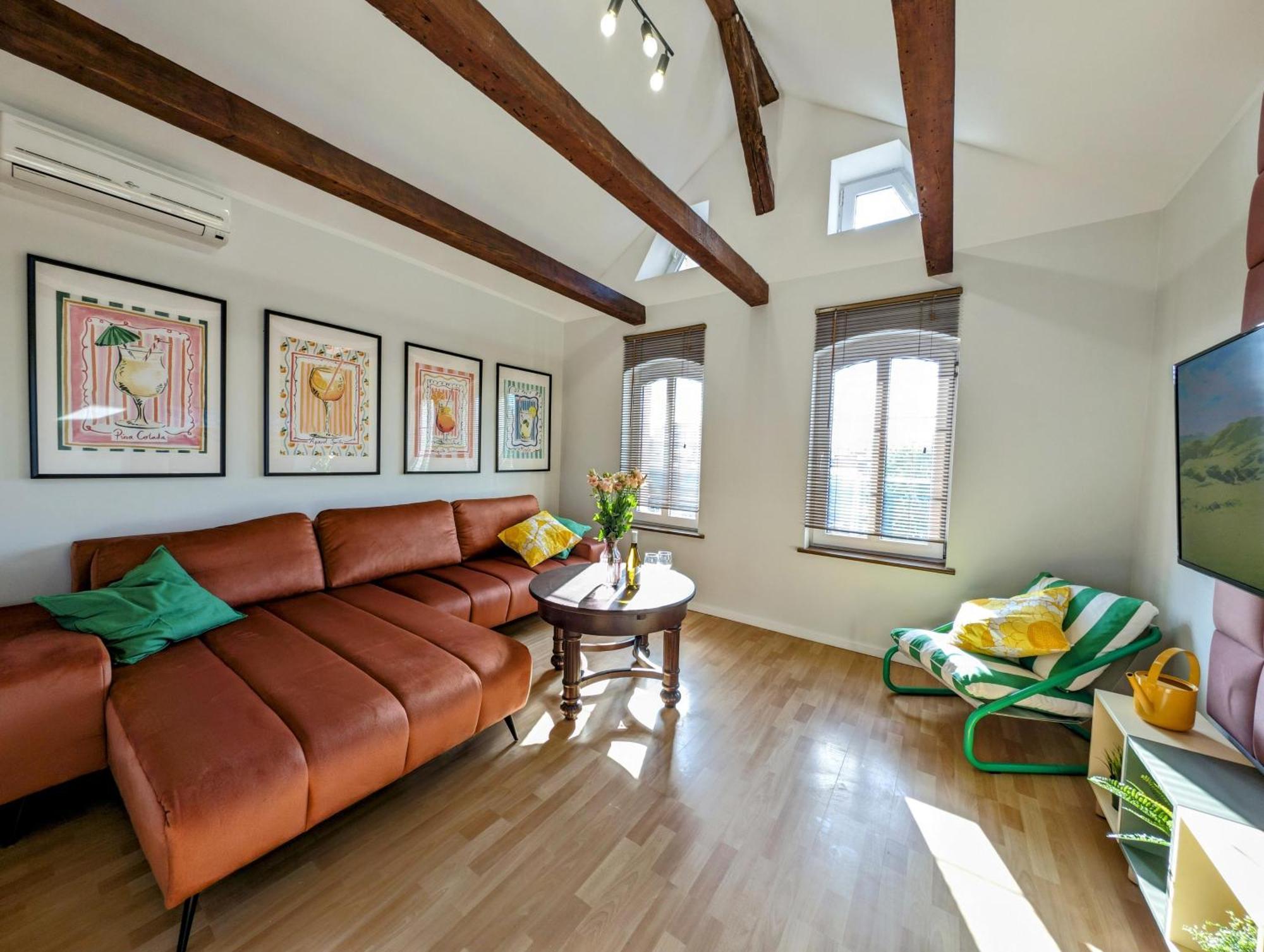 Sunflower Park Apartment เมียนซิดดรอแย ภายนอก รูปภาพ